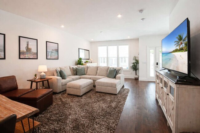 Foto del edificio - 500 Creative Way