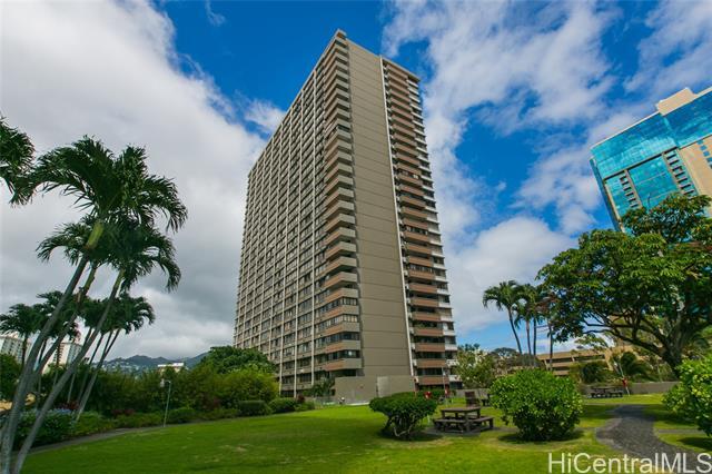 Building Photo - 1255 Nuuanu Ave