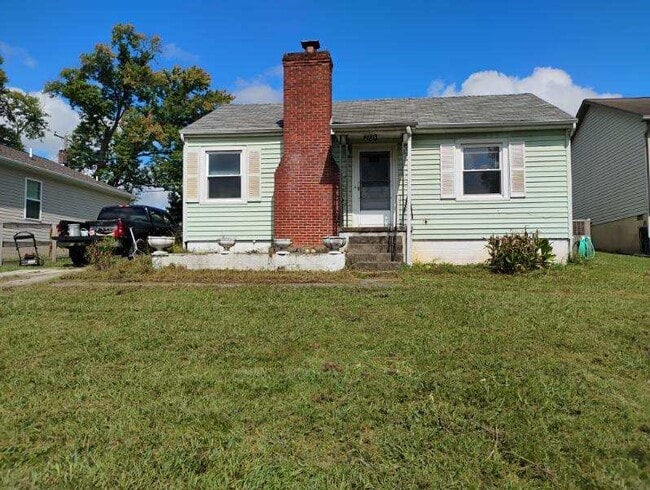 Photo - 2725 Carson Ave House