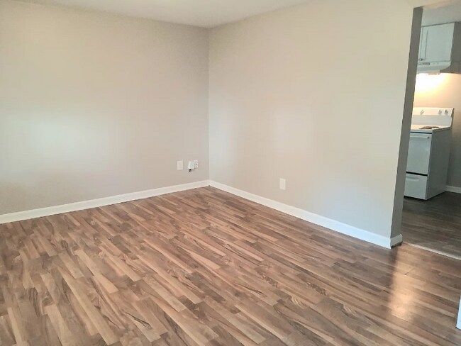 Foto del edificio - 3506 Kahlert Ave