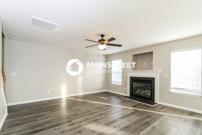 Foto del edificio - 3 Bedroom Pet-Friendly Home in Winston-Sal...