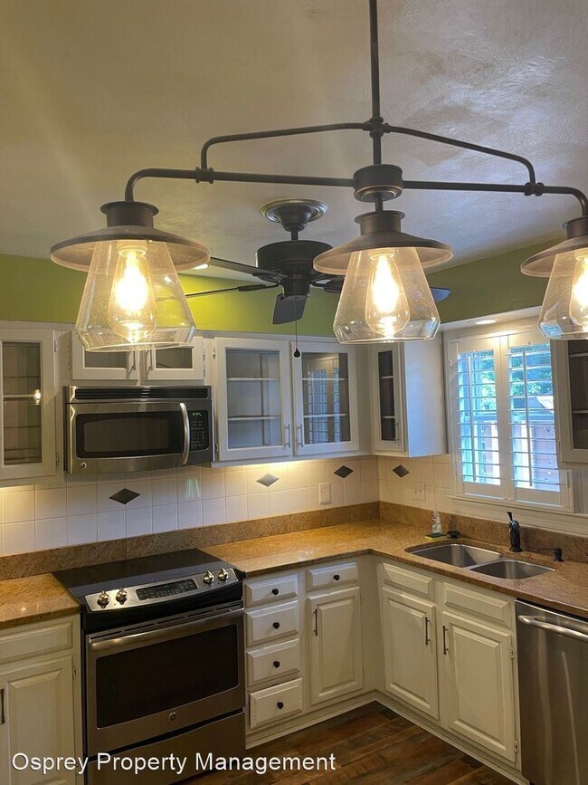 Building Photo - 2 br, 2.5 bath House - 127 Crawford Pkwy U...