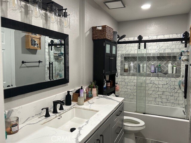 Foto del edificio - 6642 Rosemary Ct