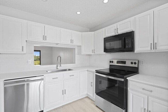 Foto del edificio - 350 E Club Cir