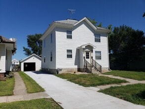 Building Photo - 106 Phillip Ave