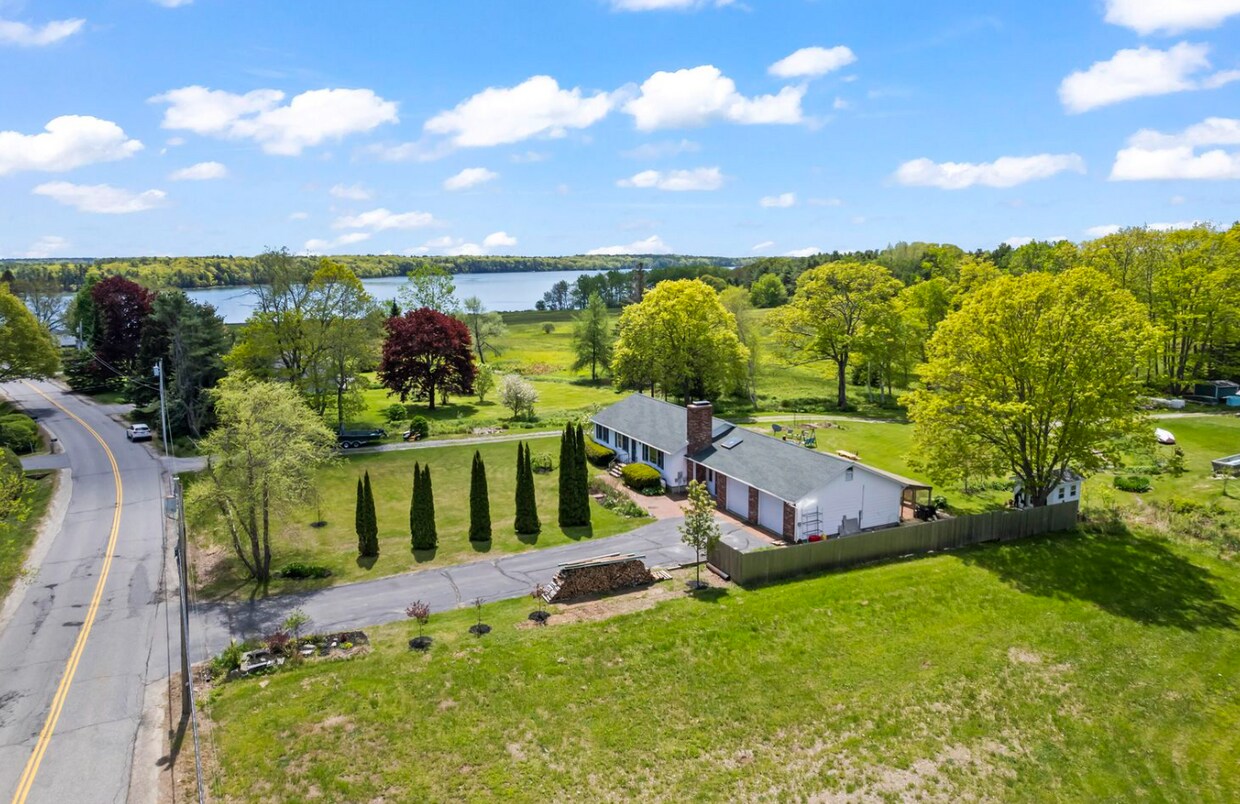 Foto principal - 452 Woodside Rd