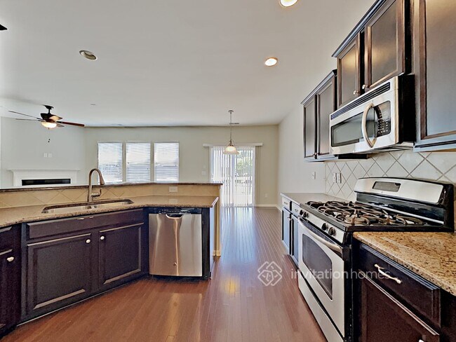 Building Photo - 1813 Deer Meadows Dr