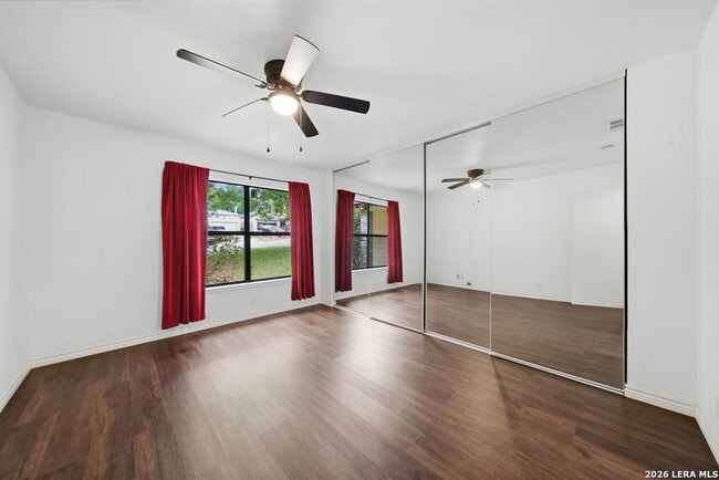 Building Photo - 13039 Chimney Oak Dr