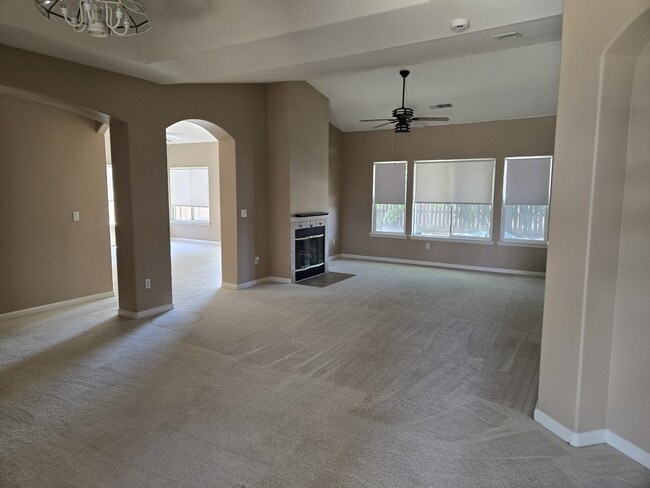 Building Photo - 561 Bluejay Ave