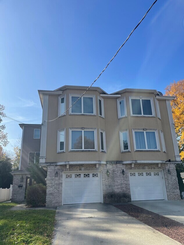 330 Mitchell Ave Unit 1, Linden, NJ 07036 Apartments in Linden, NJ