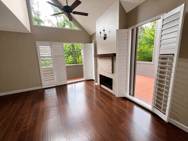 Foto del edificio - 246 Litchfield Ln