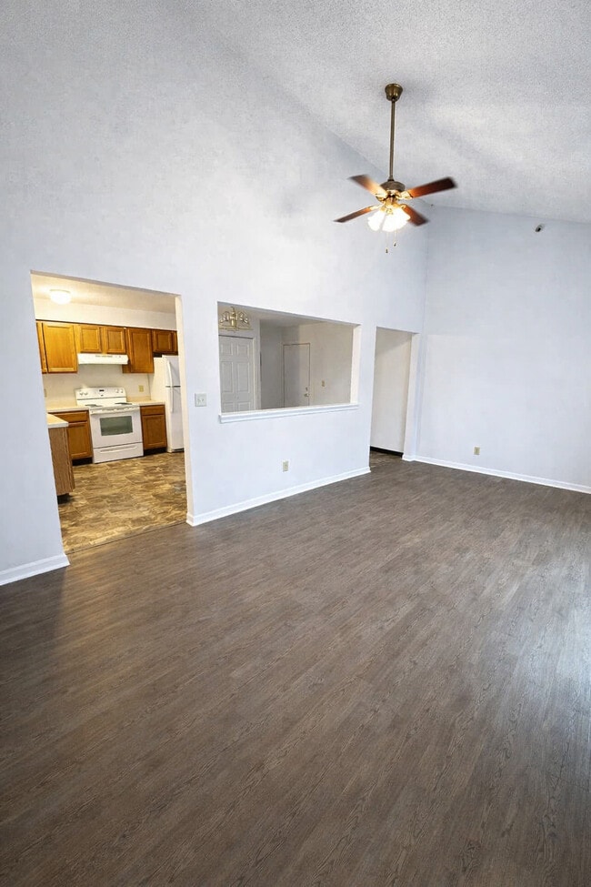 Building Photo - Pearl Place