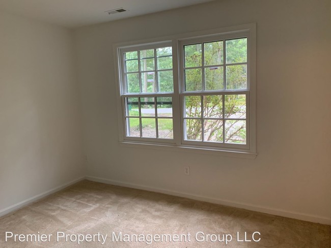 Building Photo - 16391 Norton Dr