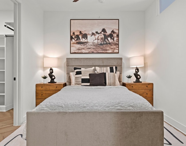 Foto del edificio - 239 W 9th St