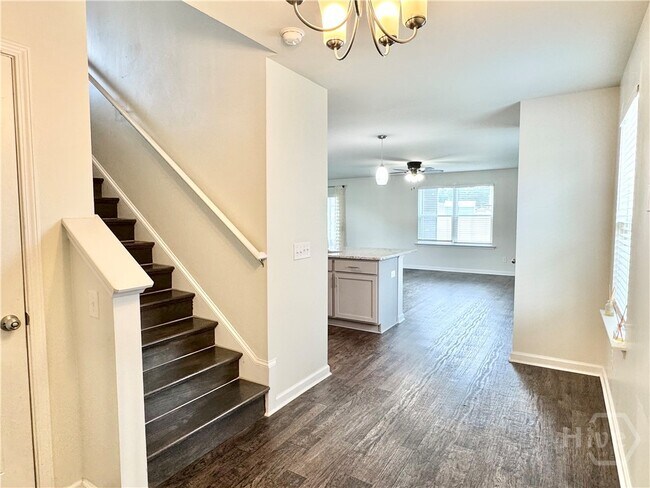 Foto del edificio - 125 Butternut Ct