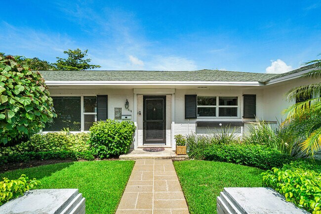 Foto del edificio - 318 Palm Trail