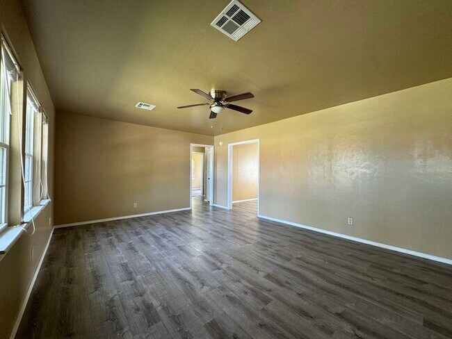 Foto del edificio - 2715 Main St