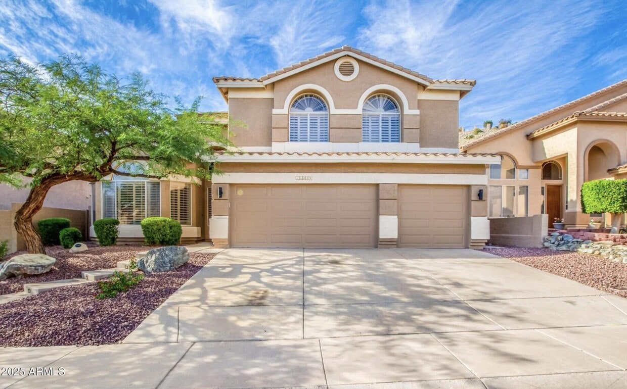 Foto principal - 16044 S 9th Pl