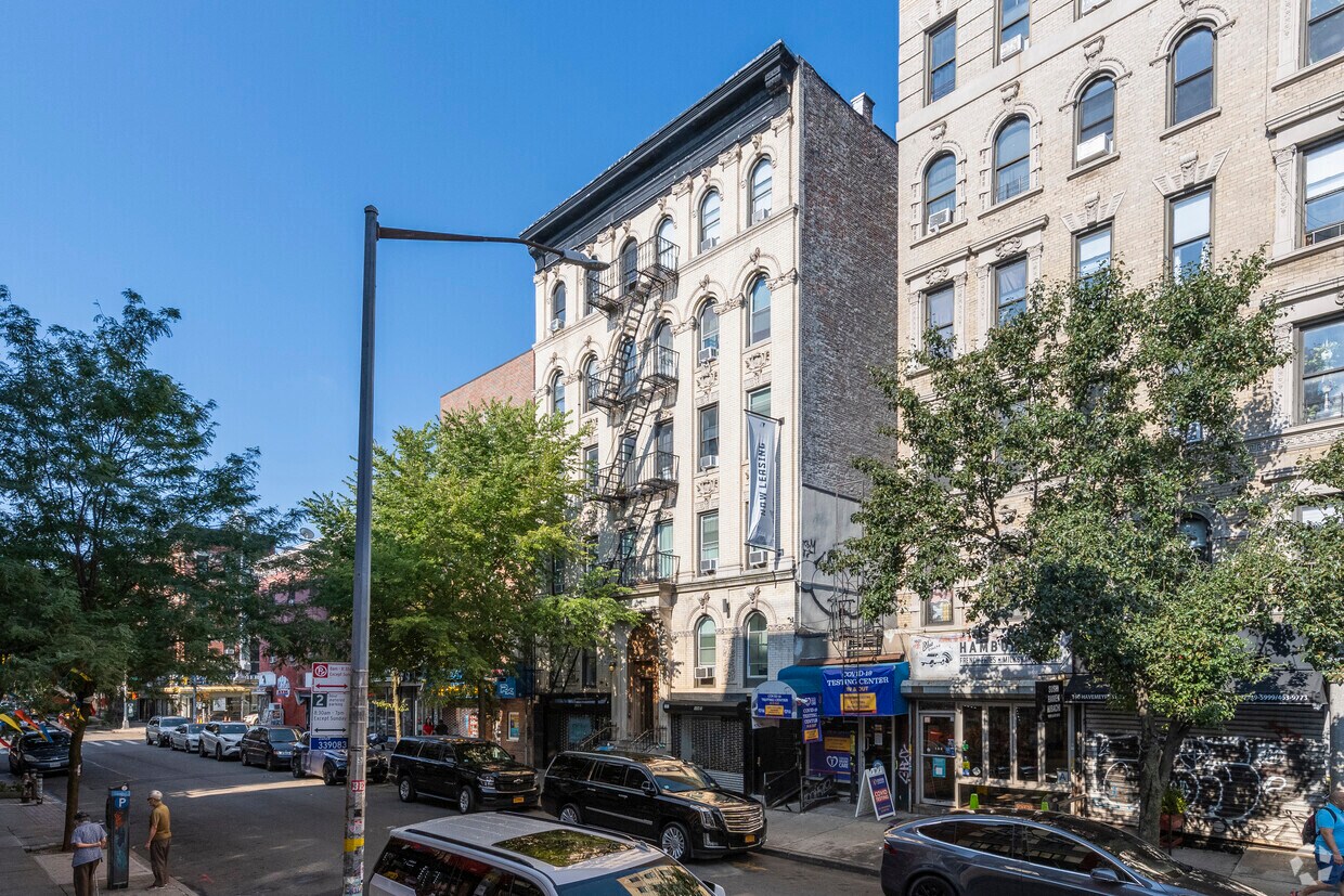 Primary Photo - 164 Havemeyer St
