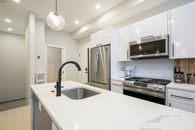 Foto del edificio - 2309 Ontario Rd NW