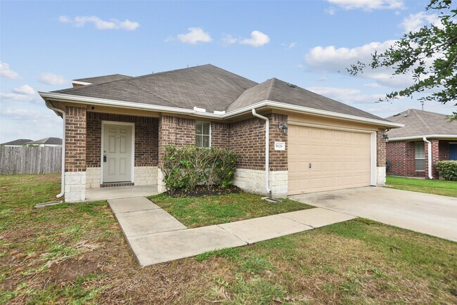 Foto del edificio - 5626 Abundant Life Ln