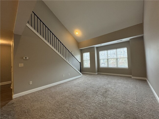 Foto del edificio - 270 Exchange Blvd