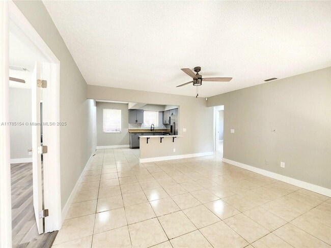 Foto del edificio - 100 NW 40th St