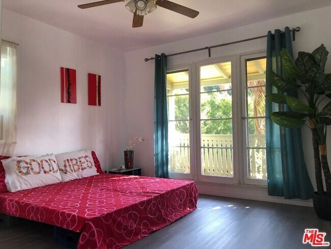 Foto del edificio - 4203 Verdugo Rd