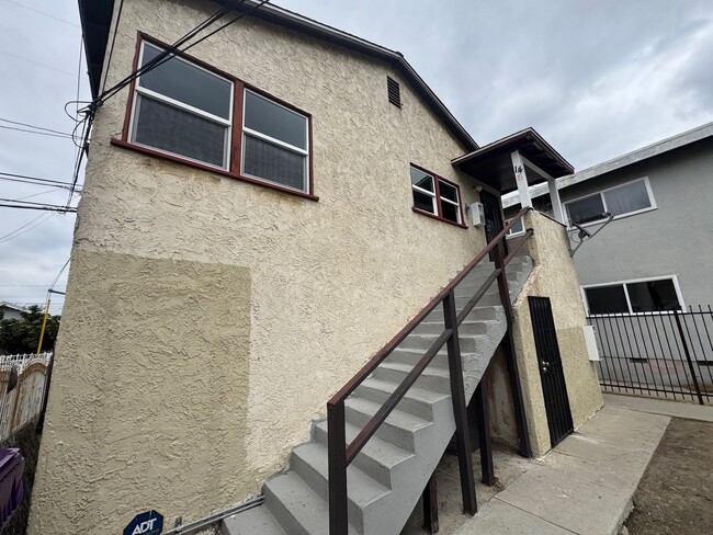 Building Photo - 151