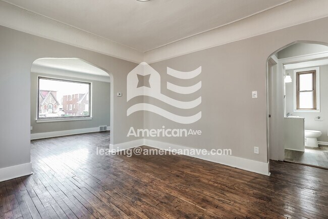 Foto del edificio - 6155 Yorkshire Rd