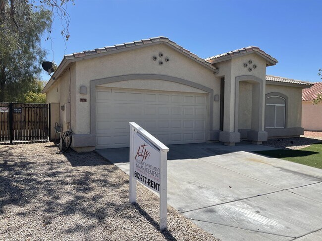 Photo - 8565 W Tuckey Ln House