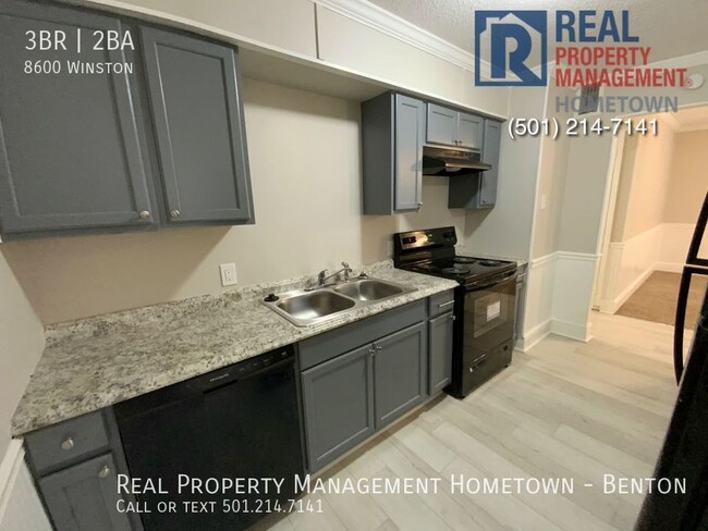 Building Photo - Newly Renovated 3-bedroom 2-bath House in ...