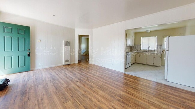 Building Photo - 230 Montecito Ave