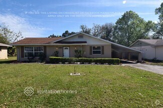 Building Photo - 830 N Sunset Dr