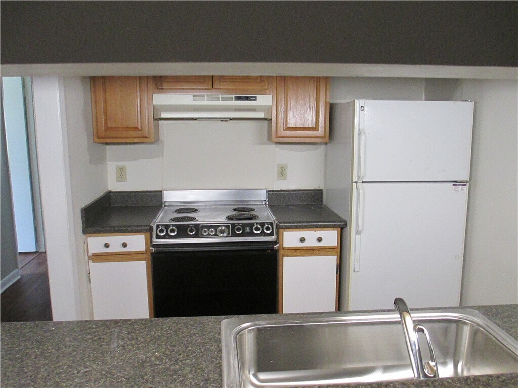 Foto del edificio - 220 Elm St