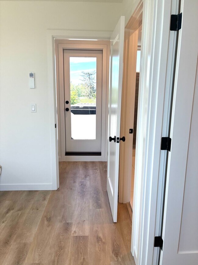 Foto del edificio - Like New West Seattle Townhome