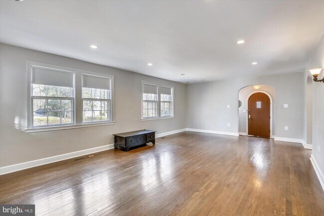 Foto del edificio - 10202 Frederick Ave