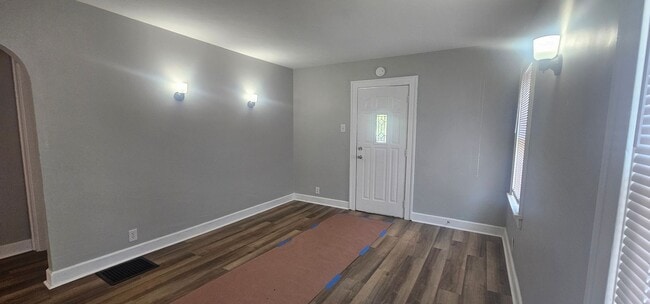 Foto del edificio - 2115 W 8th St