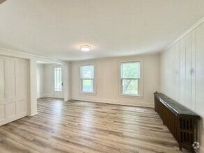 Building Photo - 18 Parmenter Ave