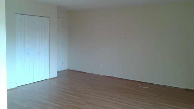 Foto del edificio - Look no further! Beautiful spacious update...
