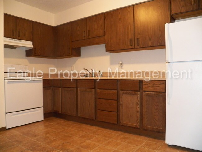 Foto del edificio - NE 2 bedroom, Appliances, Central Air!