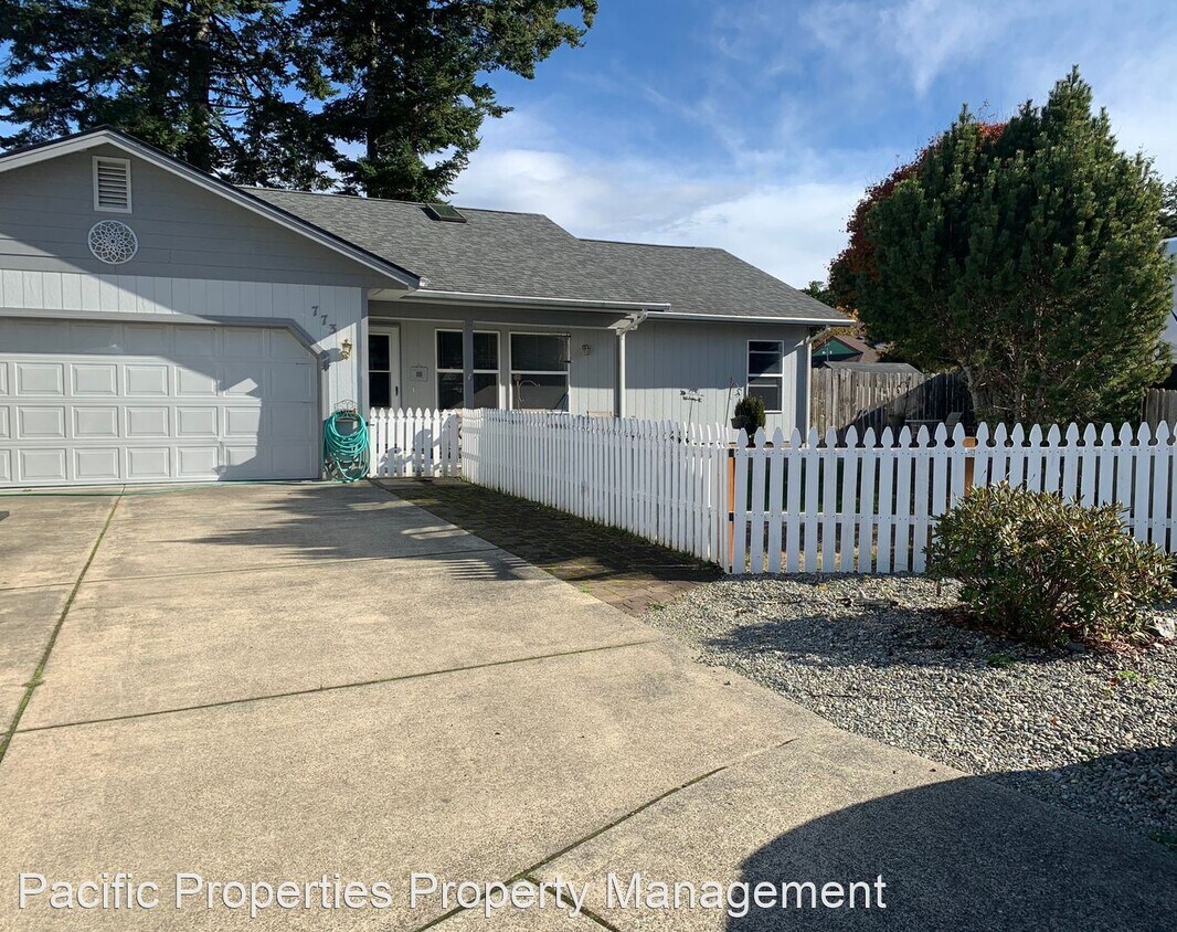 3 br, 2 bath House 773 Sanford House for Rent in Coos Bay, OR