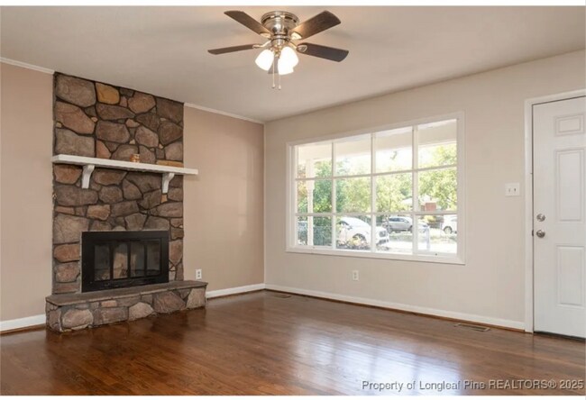 Foto del edificio - 295 Warton Ln