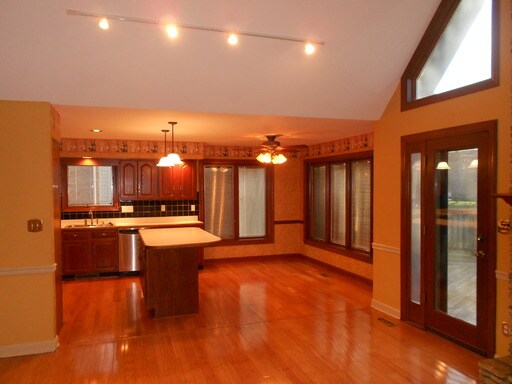 Building Photo - 14213 Willow Grove Cir