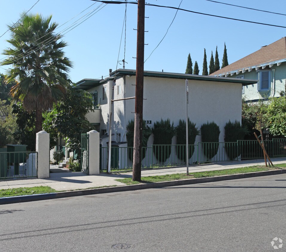 Foto del edificio - 823 Kensington Rd