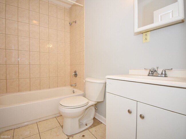 Building Photo - 2 br, 2 bath House - 1000 E Biddle St