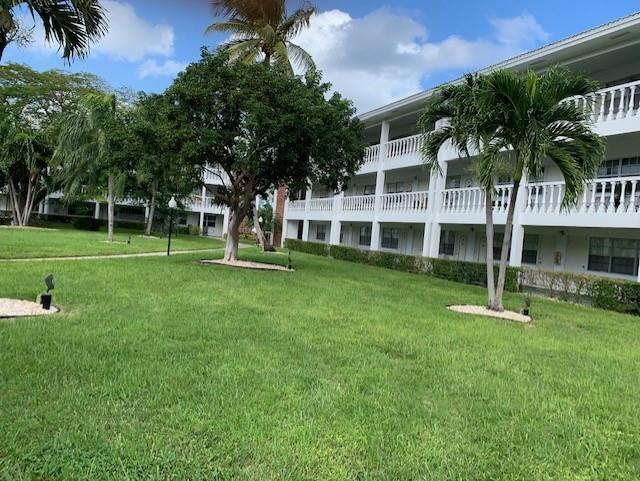 Foto del edificio - 5208 NE 24th Terrace