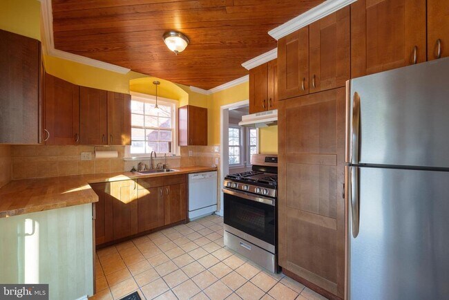 Foto del edificio - 5810 16th St NW