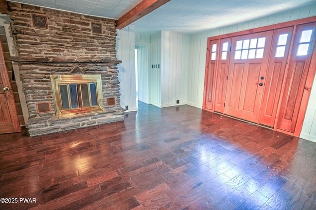 Building Photo - 424 Sunset Forest Dr