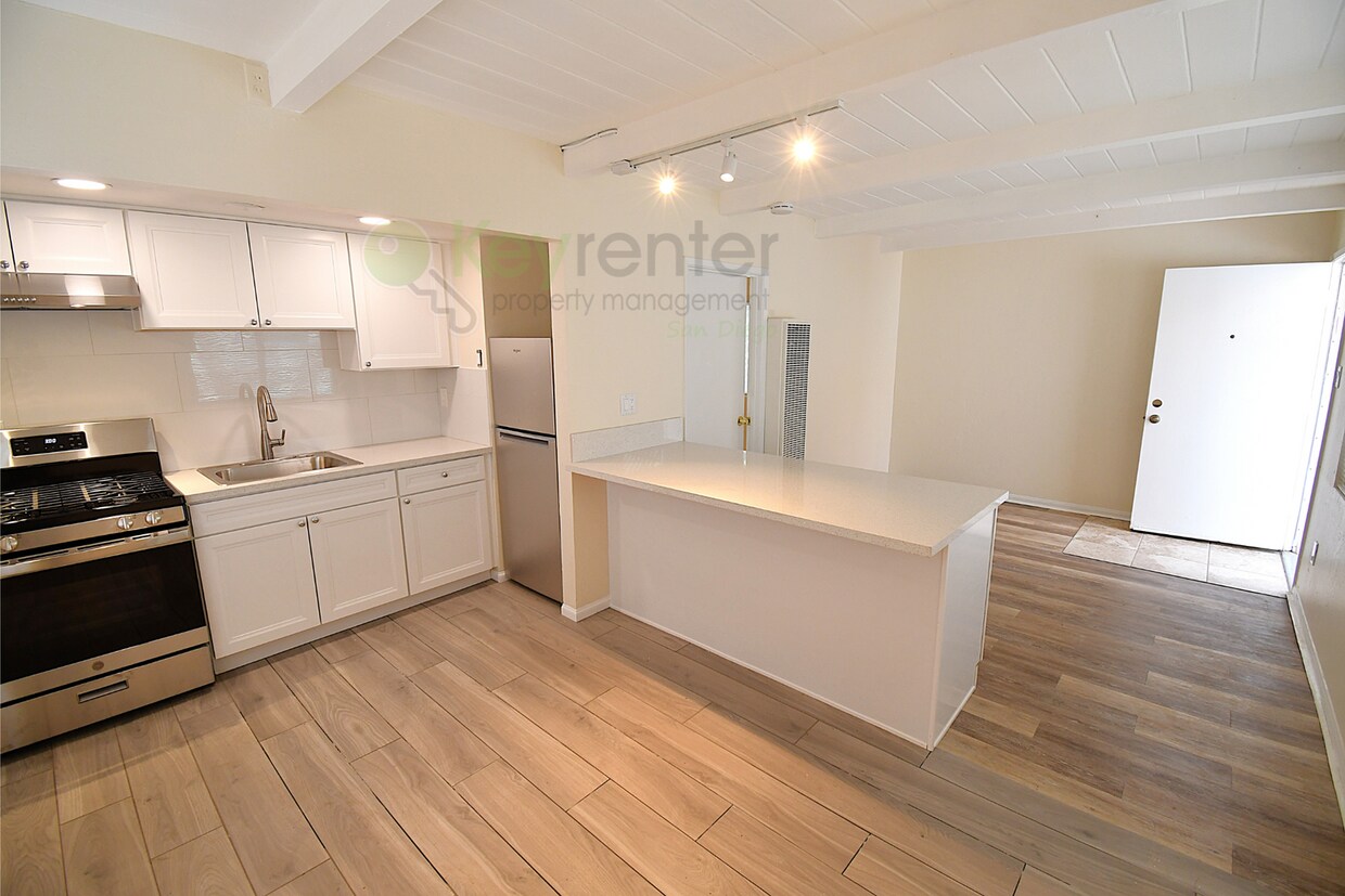 Foto principal - 624-624-A N Nevada St